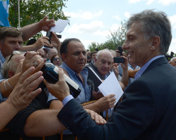 Mendoza el Presidente Macri con viñateros