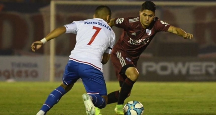River perdió en los penales ante Nacional en Uruguay