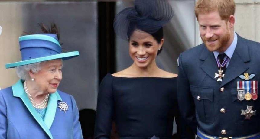 La reina Isabel llamó a una reunión de urgencia