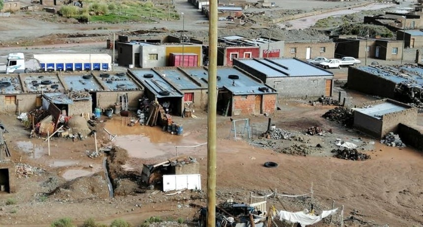 El Gobierno asiste a familias afectadas por los temporales