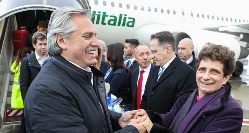 El Presidente llegó a Israel en su primera gira al exterior