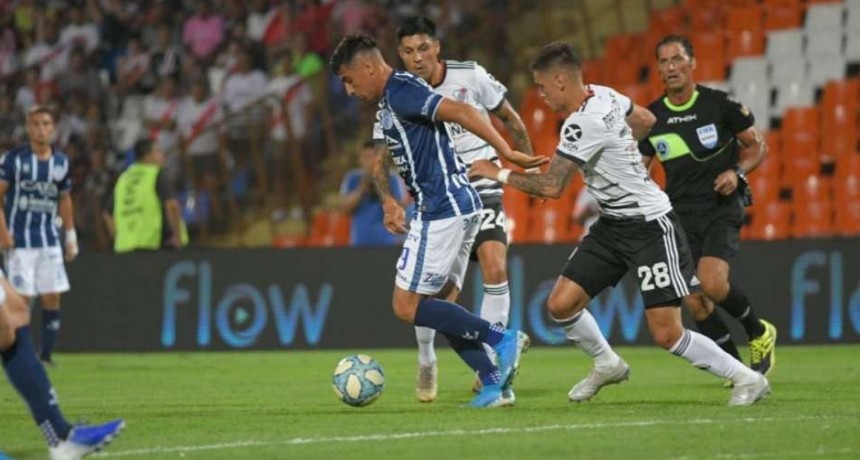 River Plate superó  omo visitante a Godoy Cruz 