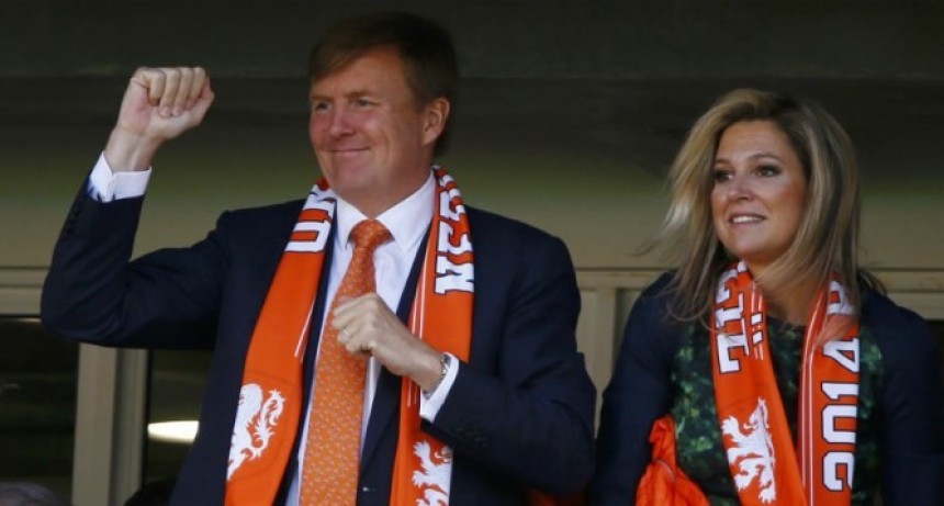 Máxima y Guillermo de Holanda y una gran decisión