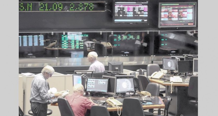 La bolsa porteña finalizó casi estable 