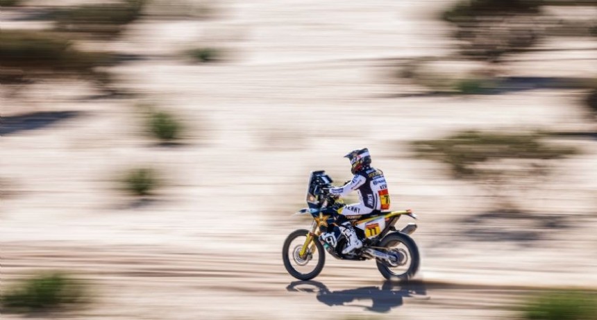 Los argentinos en el top 10 tras la primera etapa en motos