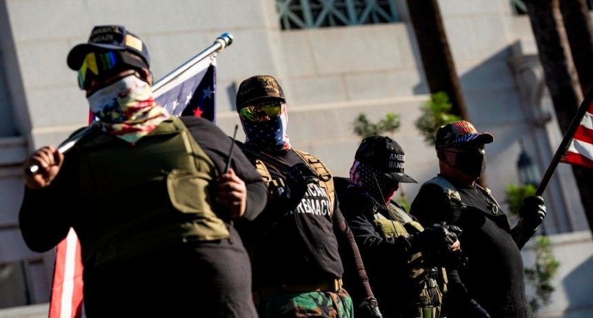 Seguidores de Trump se pusieron violentos en el centro de Los Ángeles