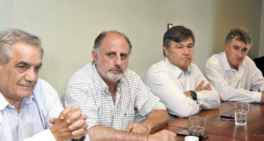 El campo levantó el paro del cese de comercialización de granos
