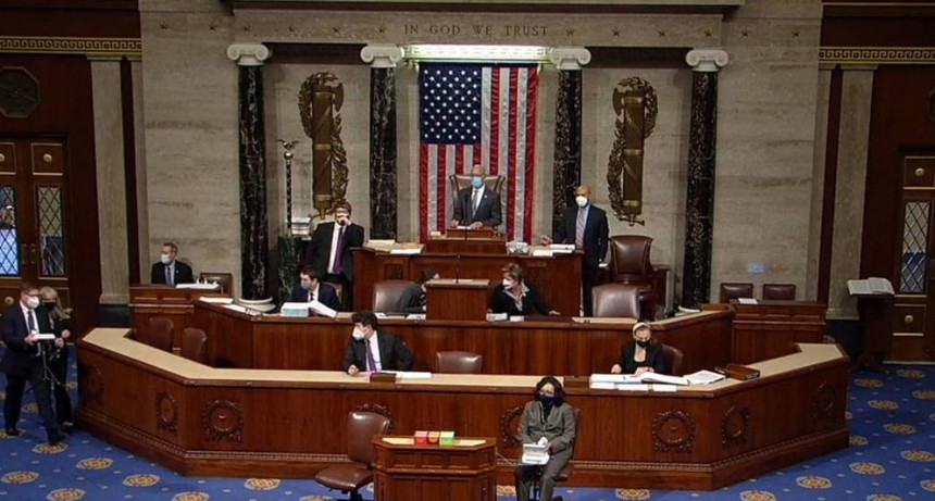 La Cámara Baja aprueba el 'impeachment' contra Trump con varios votos republicanos