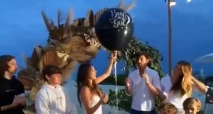 Pampita en su cumpleaños confirmó su embarazo