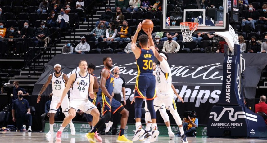 ¡Histórico! La impresionante marca que alcanzó Stephen Curry en la NBA