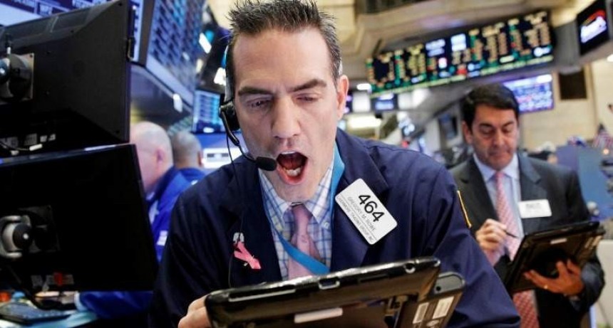 Wall Street: frenesìcon las acciones de Game Stop, Black Berry