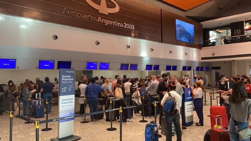 Argentinos y residentes con vacunación completa no necesitarán PCR para ingresar al país