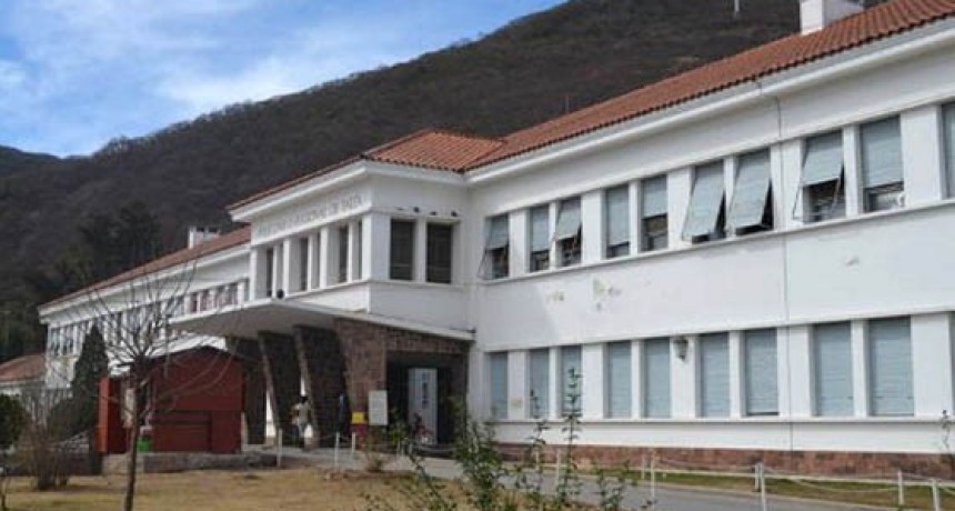 El hospital San Bernardo se quedó sin agua durante 10 horas