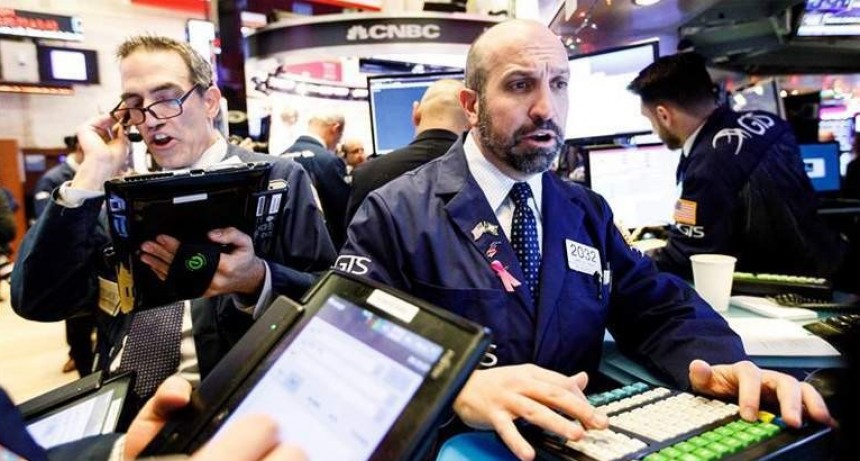 Las acciones argentinas en Wall Street caen hasta 5%
