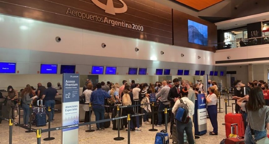 Argentinos y residentes con vacunación completa no necesitarán PCR para ingresar al país
