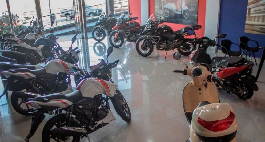 La venta de motos superó a la de autos cero Km en el 2022