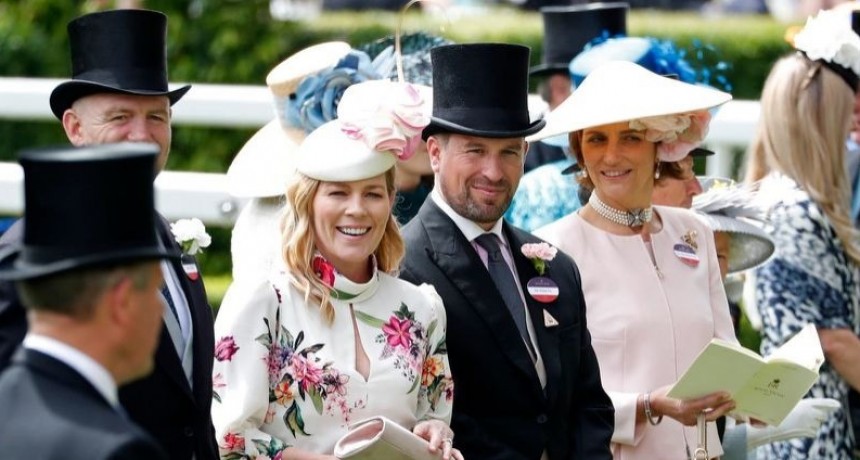 Otra mala noticia para la reina Isabel: se separó su nieto mayor