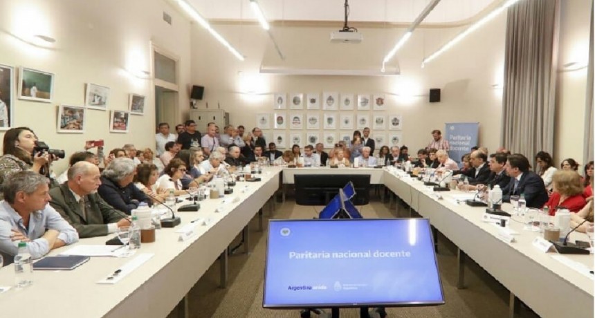  Matías Cánepa: Las paritarias  docente serán abiertas con actualizaciones cada tres meses