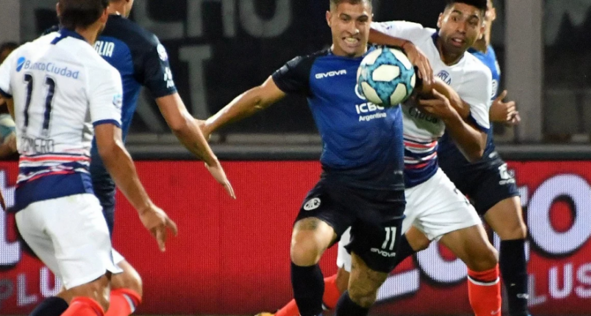 Talleres ganó en el estadio Kempes a San Lorenzo