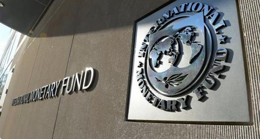  FMI declaró insostenible la deuda y recomendó fuerte quita a acreedores privados