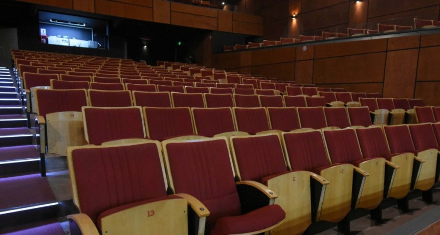 Los  cines inician su aprestura