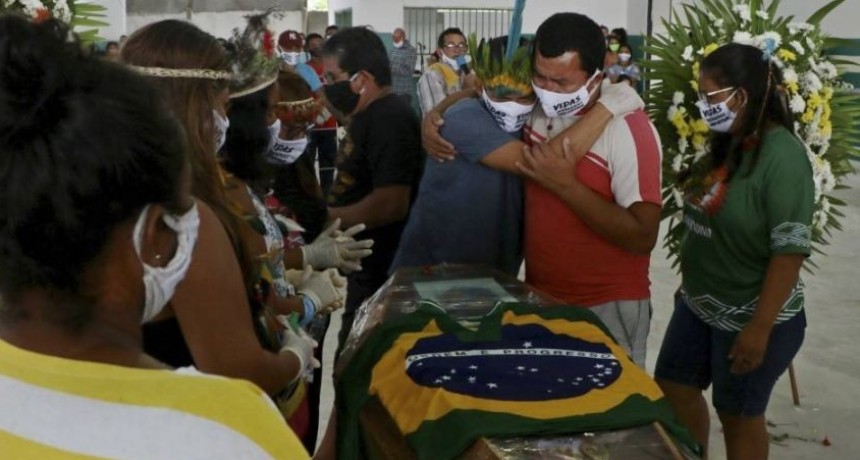 Brasil colapsada con más de tres mil muertos en 72 horas
