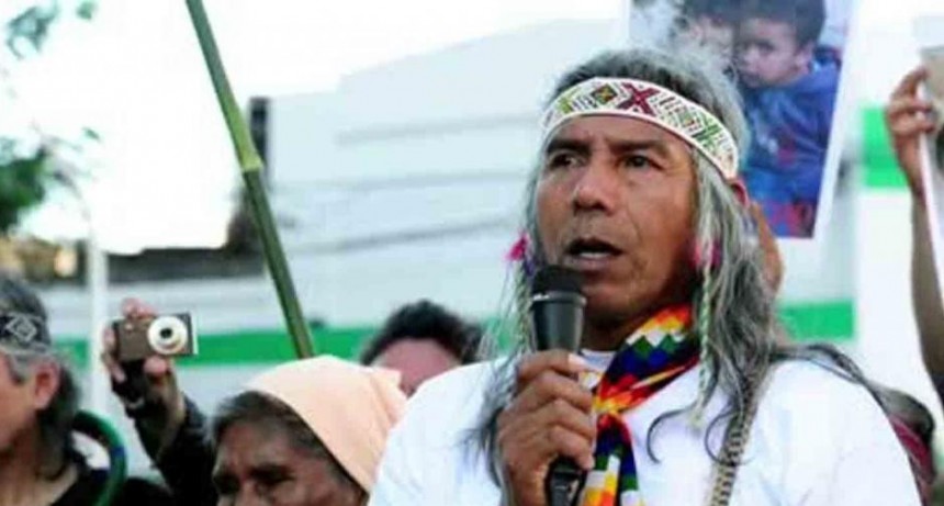 El líder Qom denunció que le condicionan la ayuda a que milite contra el macrismo
