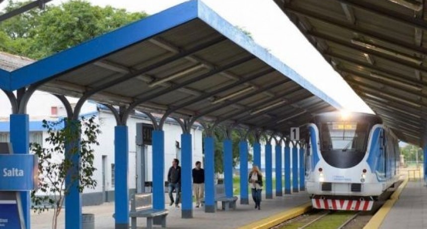  Campo Quijano recibe al tren urbano