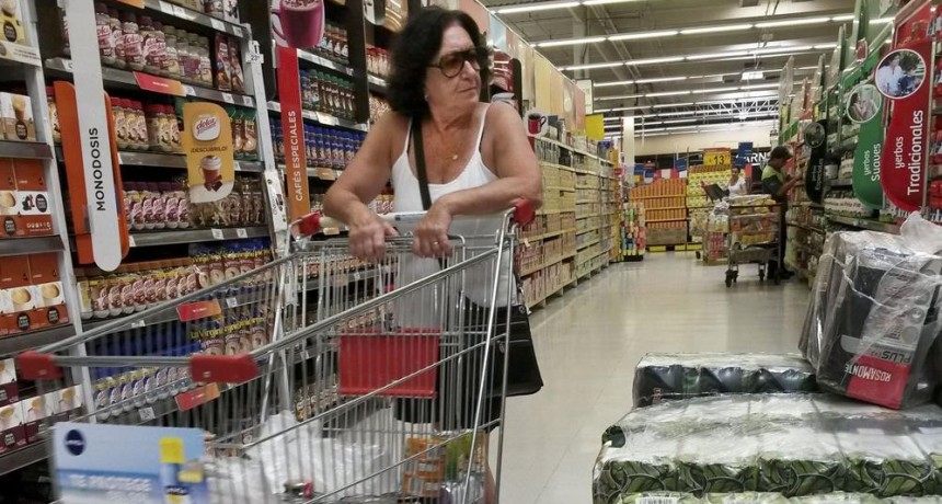 Una familia tipo necesitó $56.459 para no ser pobre