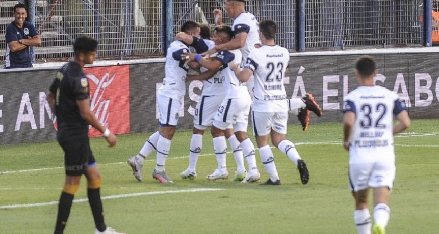 Gimnasia goleó a Talleres en La Plata