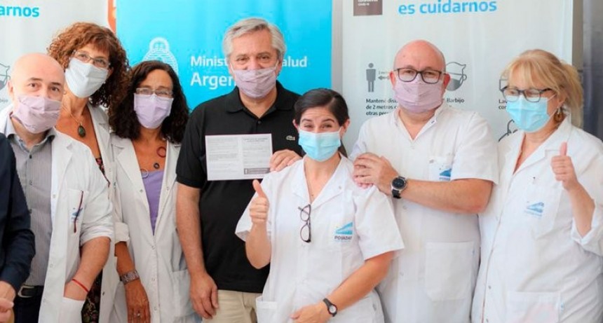El Gobierno va comprar carnets para registrar a los vacunados