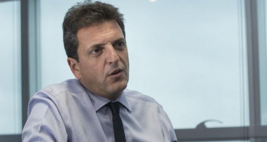 Sergio Massa hizo vacunar a padres, suegro e hijos
