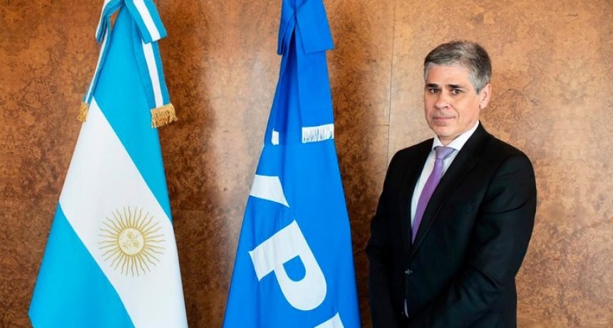 Pablo González asumió como presidente de YPF