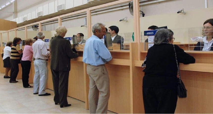 Pagan el lunes las jubilaciones y pensiones hasta $ 32.664 
