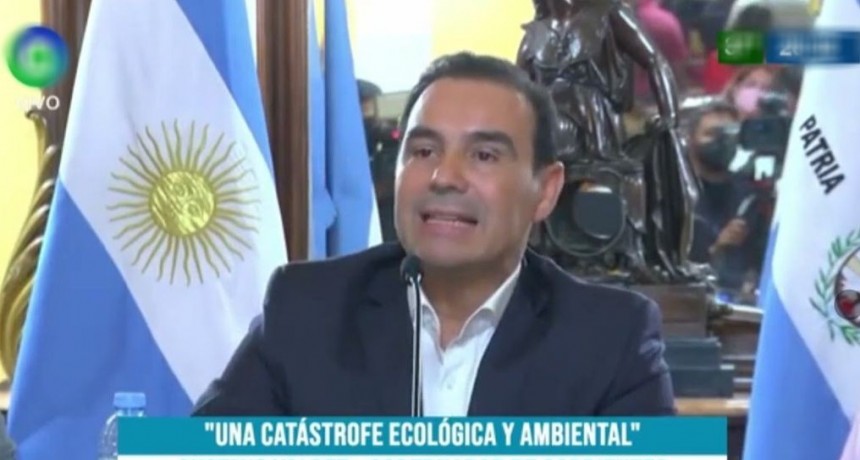  Gustavo Valdés: Corrientes espera una lluvia para apagar el fuego