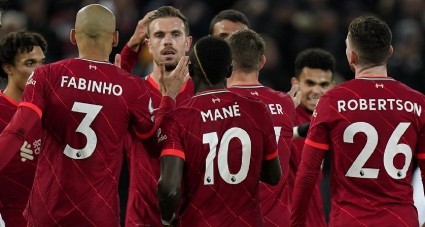 Liverpool le ganó al Leeds de Bielsa