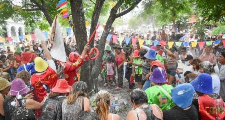 El Mercado Artesanal desenterró al Pujllay