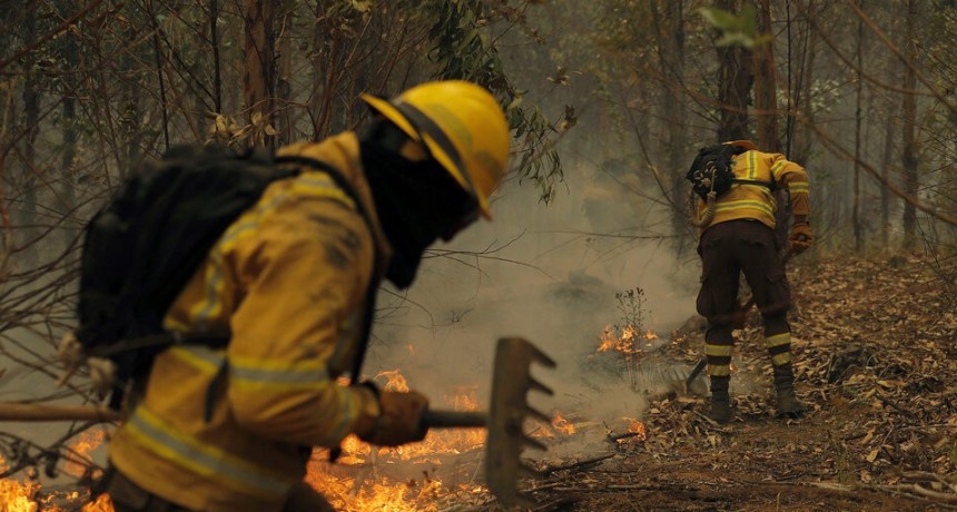 En Chile todavía hay 260 focos de incendios forestales