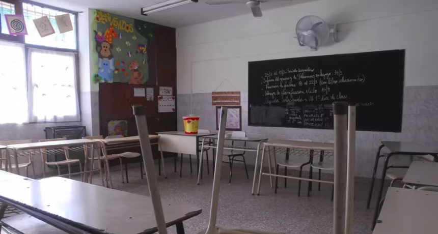 Gremios docentes anunciaron un paro