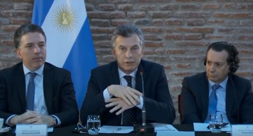 El Gobierno busca reconstruir las paritarias