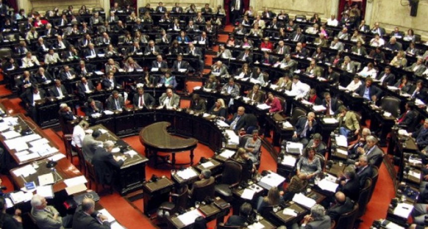 Postergan tratamiento Ley financiamiento partidos políticos