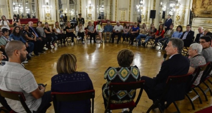 Familiares de héroes de Malvinas recibidos por el Presidente