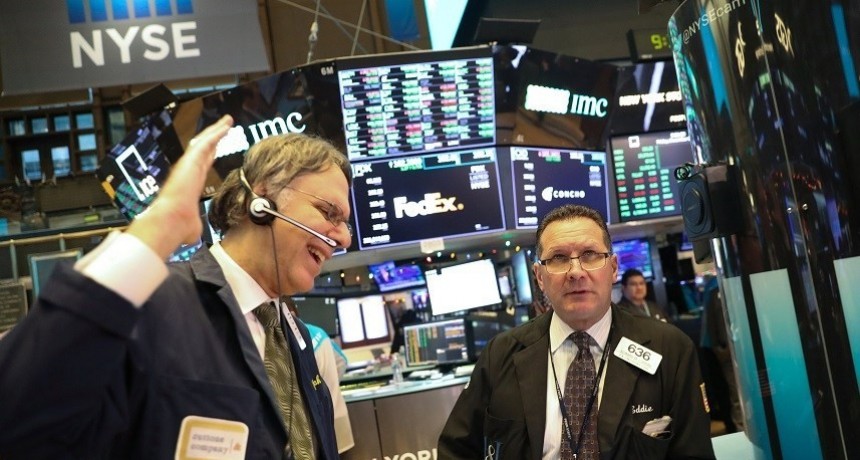 Wall Street cierra con ganancias 