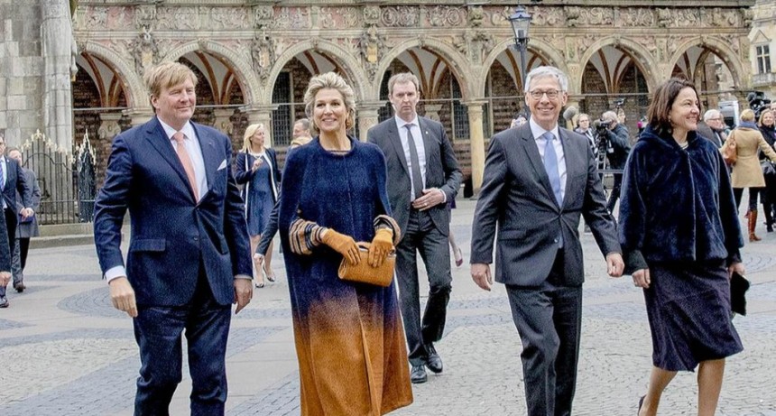 Los looks reciclados de Máxima en Alemania