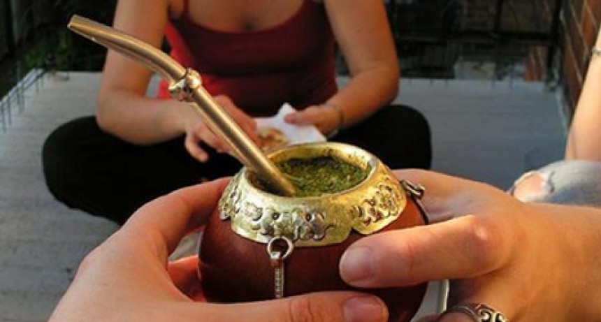 Mate cebado o café el desayuno de los argentinos