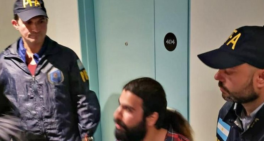 Iraníes que entraron con pasaportes falsos llegaron a Comodoro Py