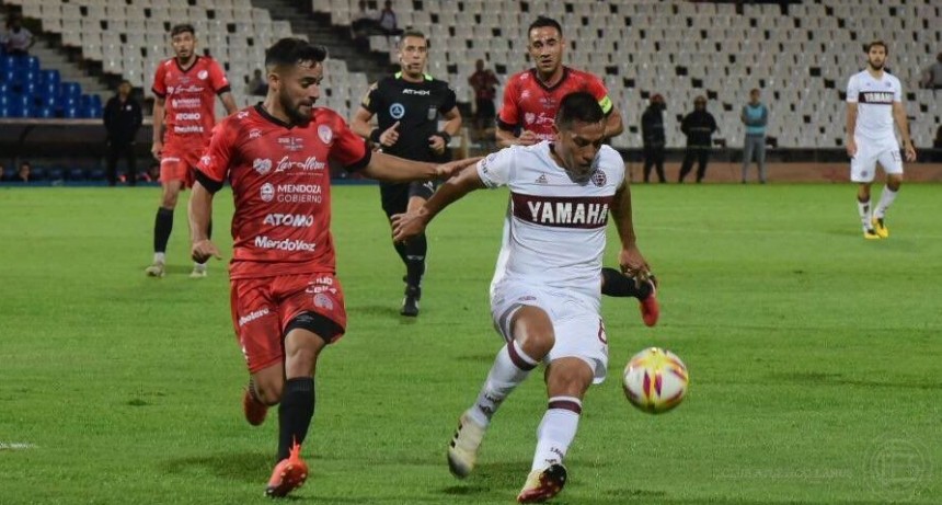 Lanús derrotó a Huracán Las Heras 