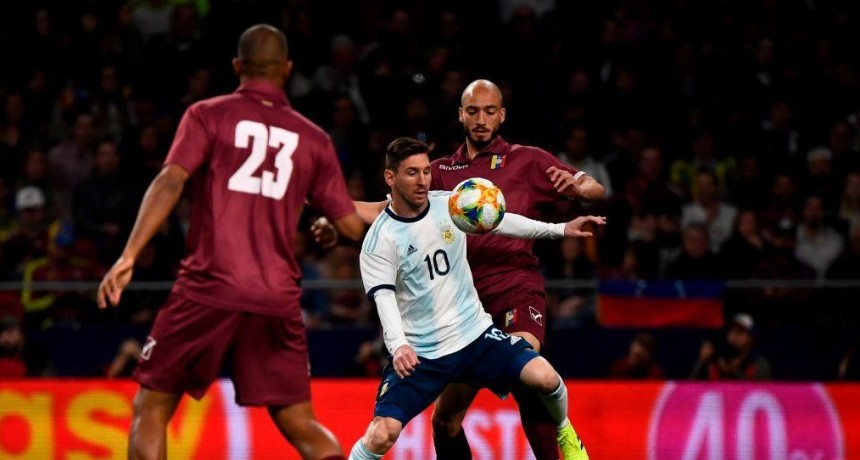 Argentina con Messi cayo ante Venezuela