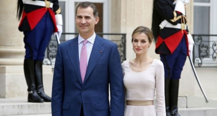 Los reyes de España llegan a la Argentina