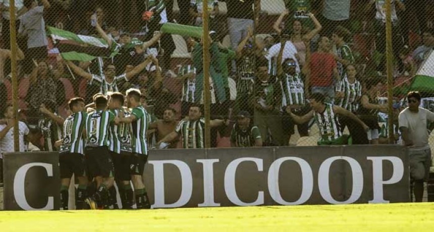 Villa Mitre en la cancha de Unión eliminó a Newell’s